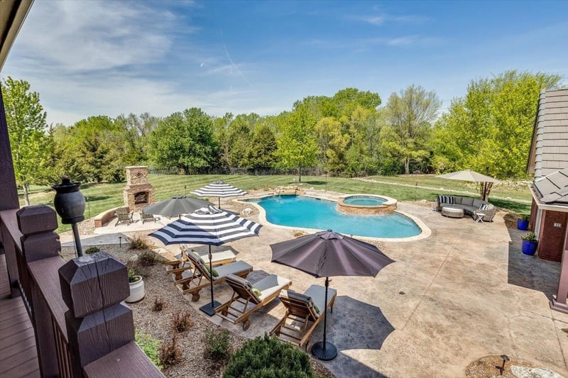 2113 N Crooked Pine St, Wichita, KS 67230