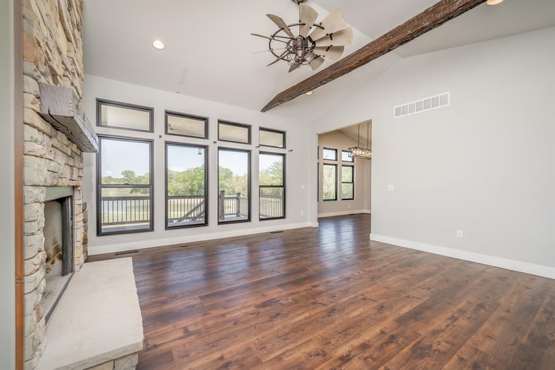 15440 Dora Cir, Goddard, KS 67052