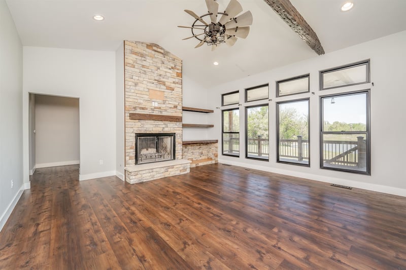 15440 Dora Cir, Goddard, KS 67052