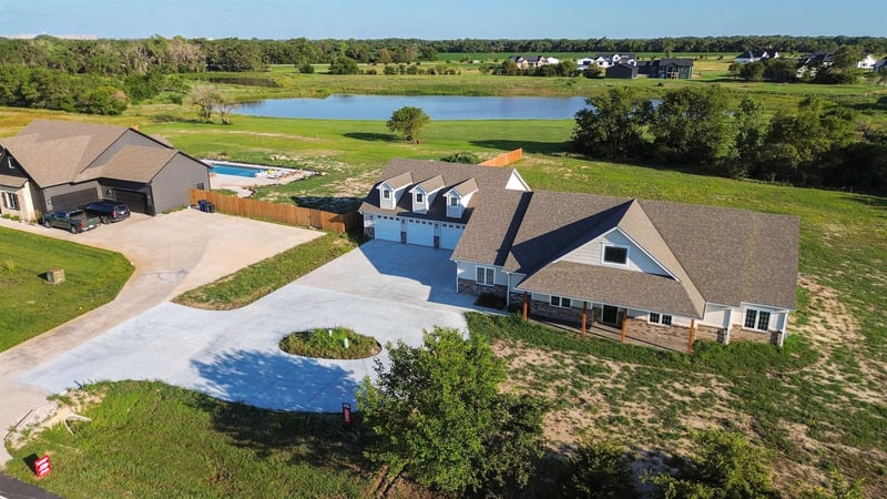 11925 W 39th St/ Macarthur, Wichita, KS 67215