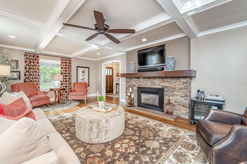 36 E Norfolk Dr, Eastborough, KS 67206
