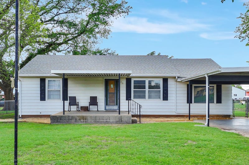 213 N Graphic St, Attica, KS 67009