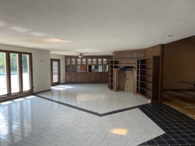 1600 N Ridgewood Dr, Wichita, KS 67208