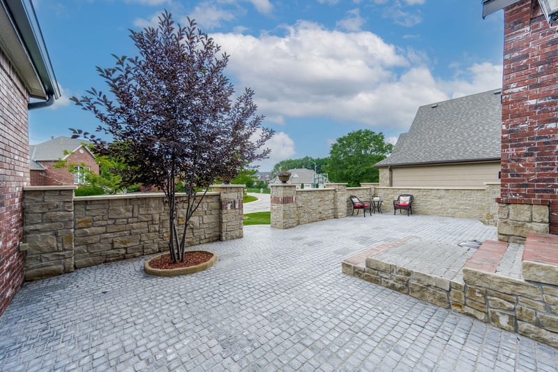 2557 N Rosemont Ct, Wichita, KS 67228