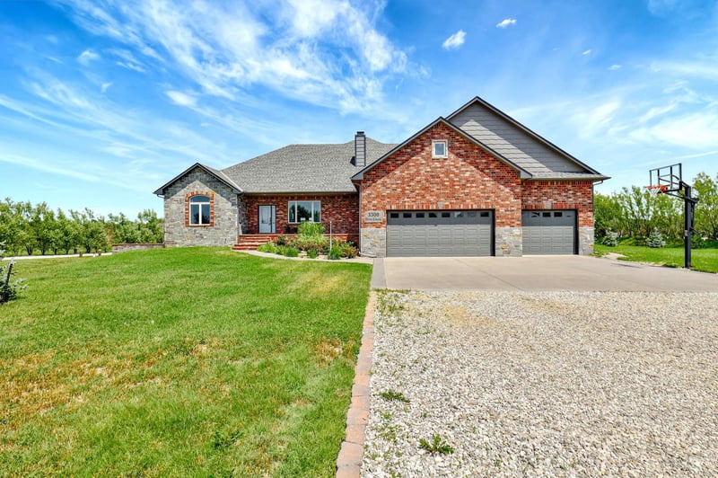 3300 S Deer Creek, Goddard, KS 67052