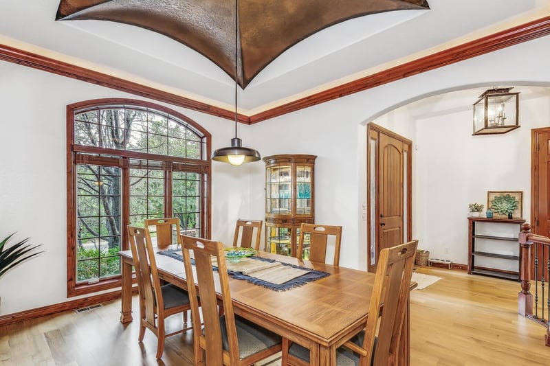 127 E Pine Meadow Ct, Andover, KS 67002
