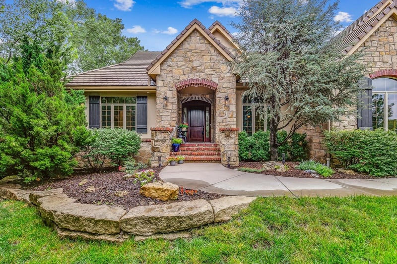127 E Pine Meadow Ct, Andover, KS 67002