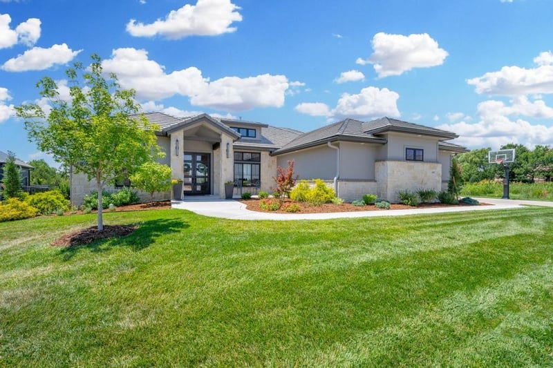 1501 E Bluesage Ct, Andover, KS 67002