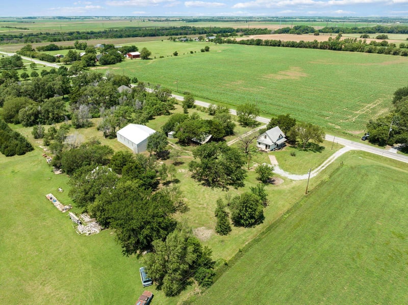 1057 W 90th Ave N, Conway Springs, KS 67031