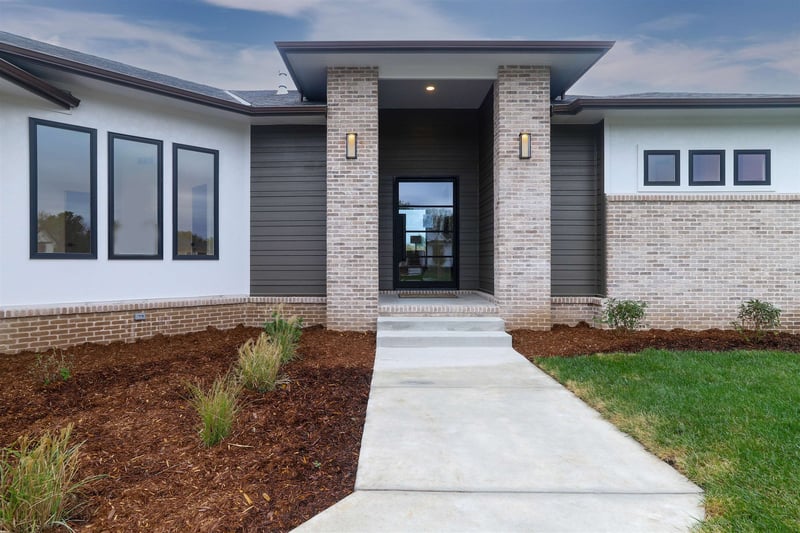 239 S Ciderbluff Cir, Wichita, KS 67052