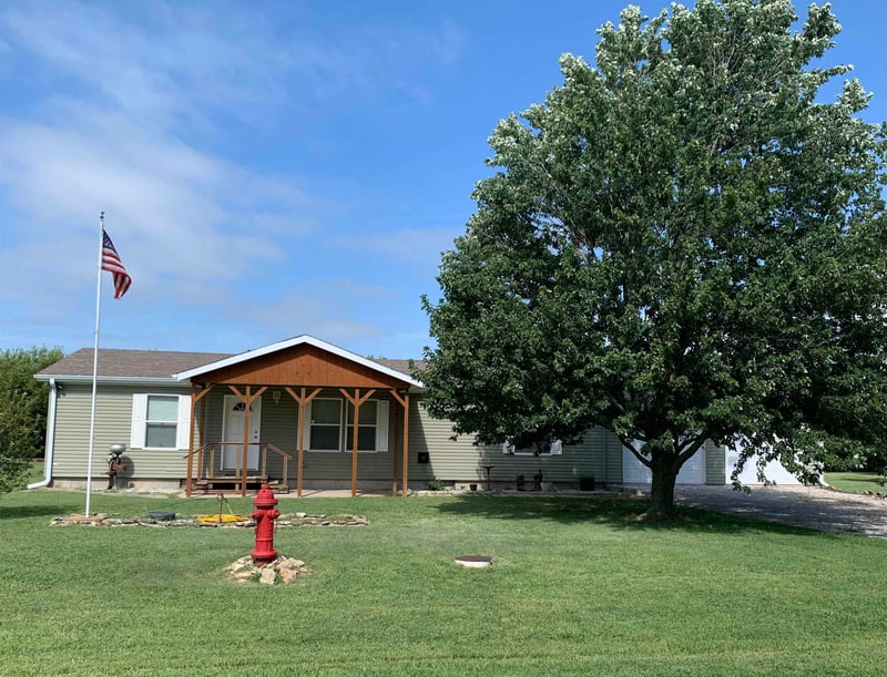 117 S Main, Burden, KS 67019