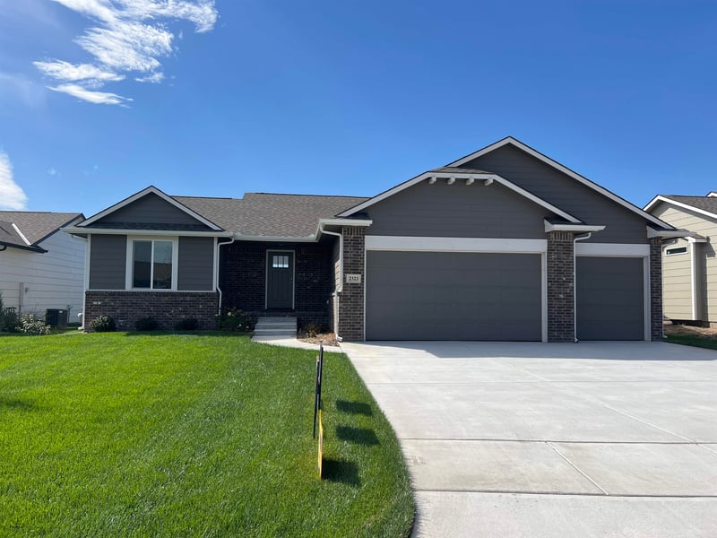2323 Hickory Creek St, Wichita, KS 67235