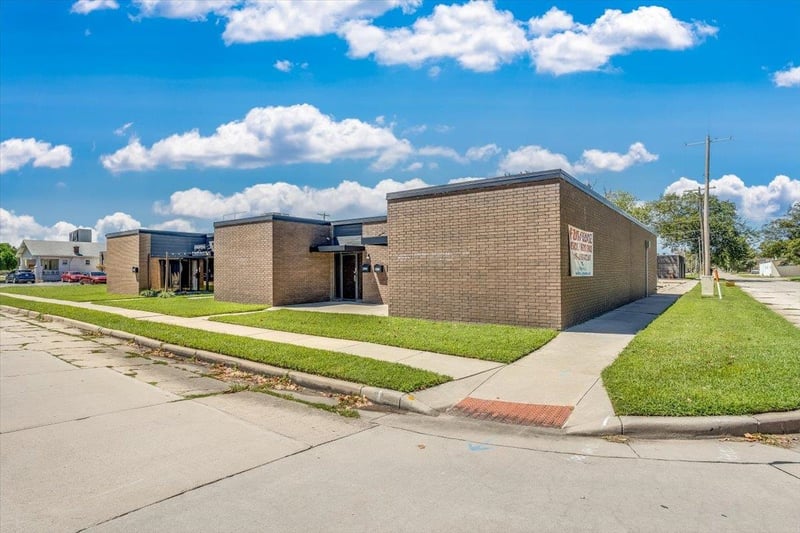 401 S Greenwood St #403 S Greenwood St, Wichita, KS 67211