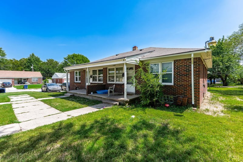 2165 S Old Manor Rd, Wichita, KS 67218