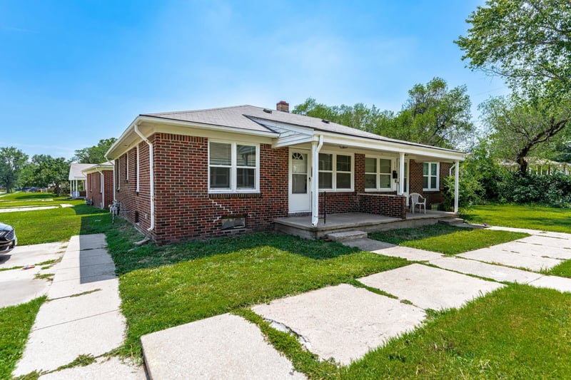 2165 S Old Manor Rd, Wichita, KS 67218