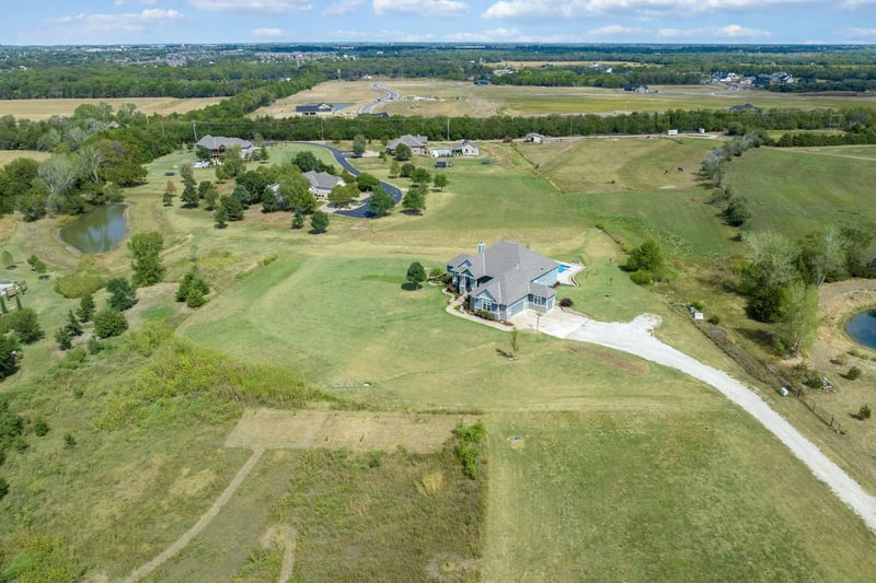 9750 E 87th St S, Derby, KS 67037