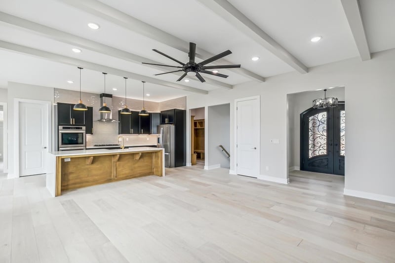 5005 N Remington St, Bel Aire, KS 67226