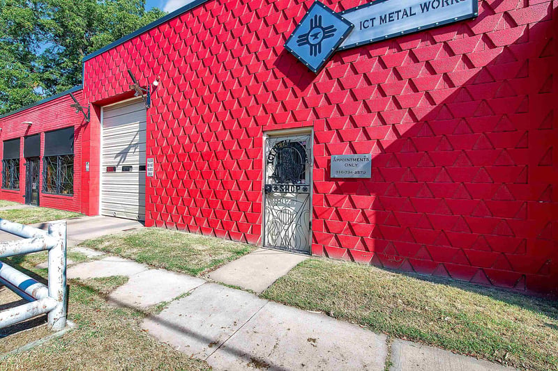 518 E Gilbert St, Wichita, KS 67211