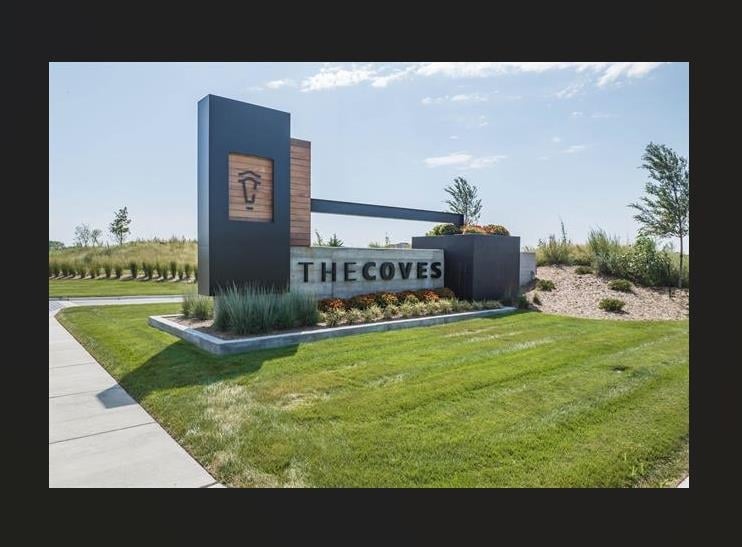 8377 Waterway Ct, Maize, KS 67101