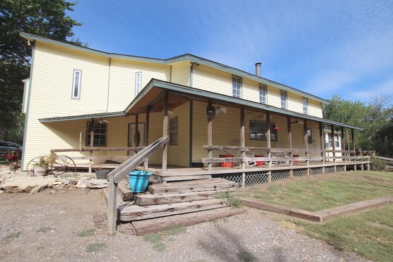 496 NW Prairie Creek Rd, Benton, KS 67017