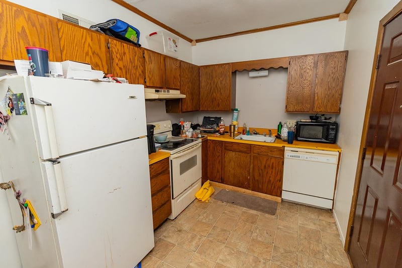 108 - 110 E 5th, Hutchinson, KS 67501