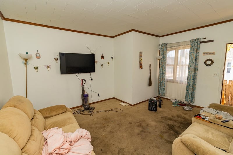 108 - 110 E 5th, Hutchinson, KS 67501