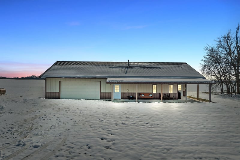 644 27th Ave, Canton, KS 67428