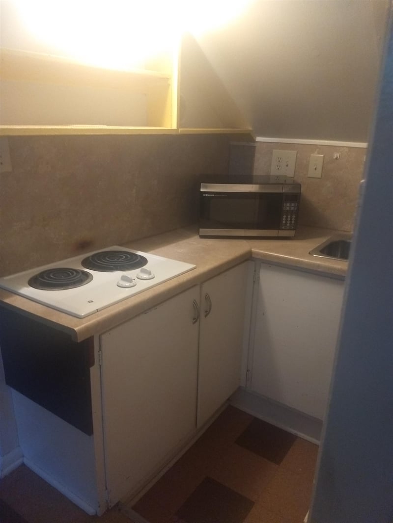 209 E 25th Apartment B, North Newton, KS 67117