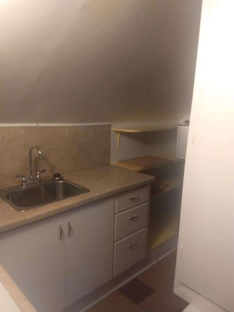 209 E 25th Apartment B, North Newton, KS 67117