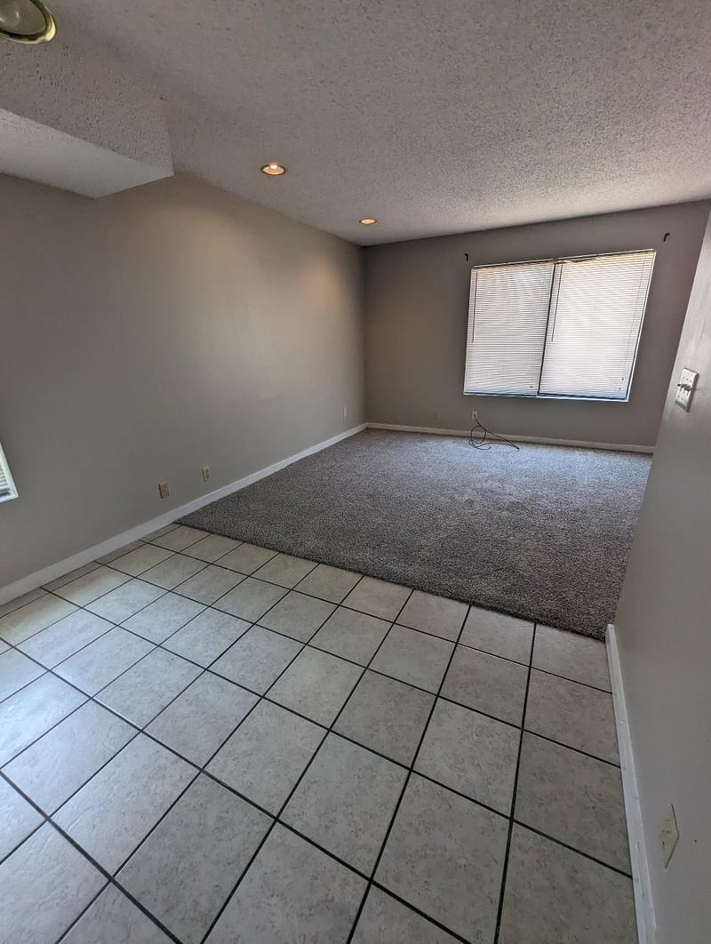 1330 N Perry Ave, Wichita, KS 67203