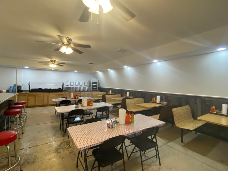 418 Maple St, Burden, KS 67019