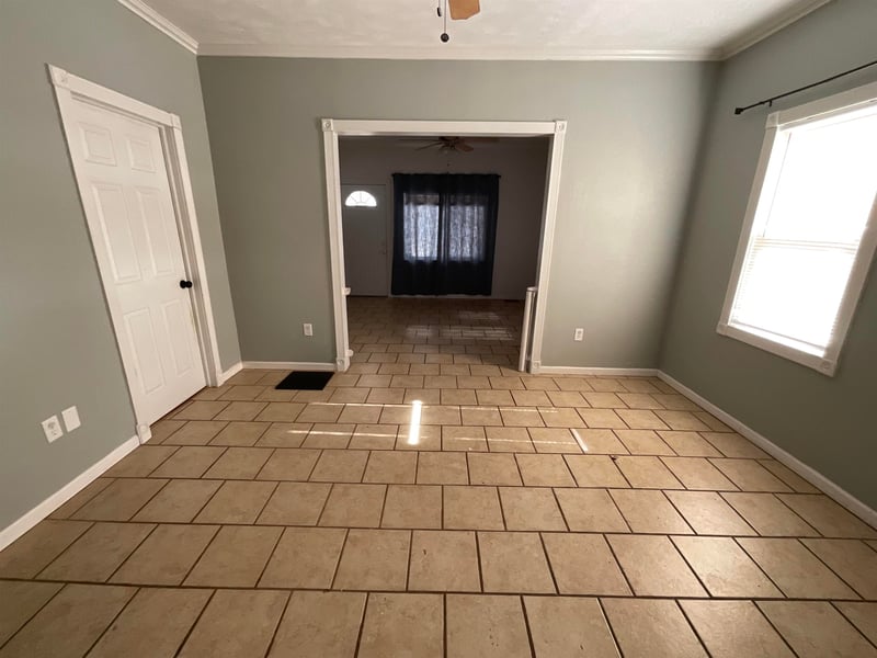 201 N Collingwood St, Pretty Prairie, KS 67570