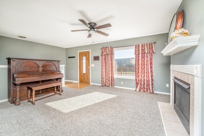 806 W Goldie, Conway Springs, KS 67031
