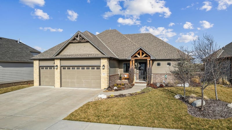 5986 E Forbes Ct, Wichita, KS 67220