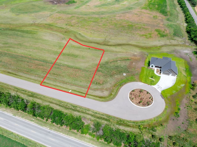 16725 W Hickory Ct, Goddard, KS 67052