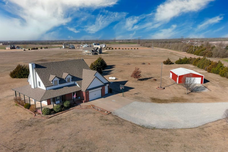 13601 W 79th St S, Clearwater, KS 67026