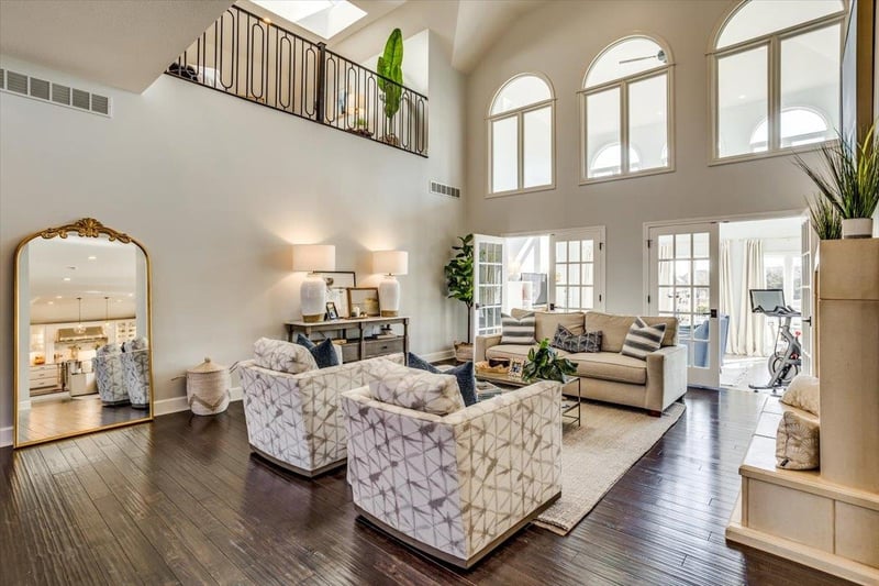 1636 N Foliage Dr, Wichita, KS 67206
