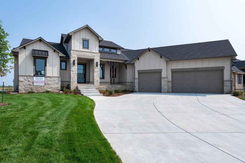 8452 W Mossy Stone St, Maize, KS 67101