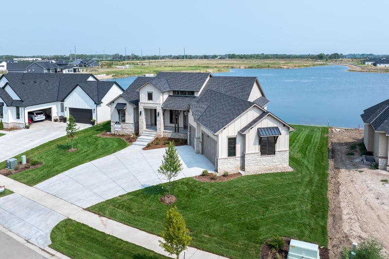 8452 W Mossy Stone St, Maize, KS 67101