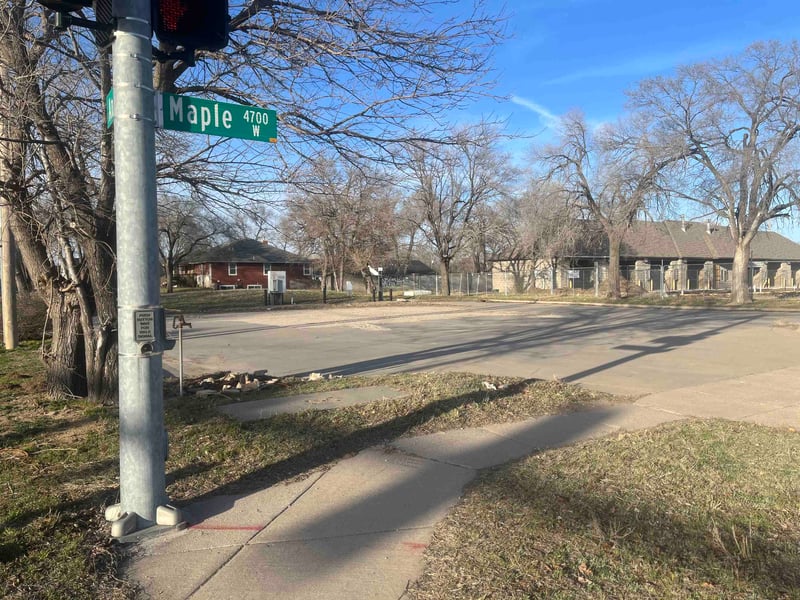 4774 Maple , Wichita, KS 67209