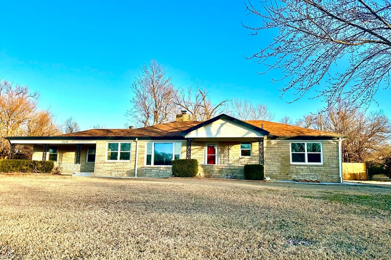 2620 N Fountain St, Wichita, KS 67220