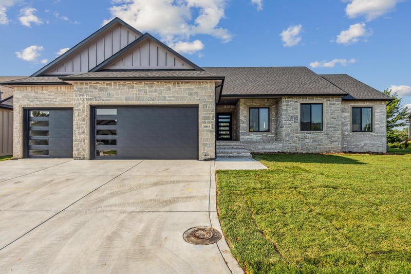 5013 N Remington St, Bel Aire, KS 67226