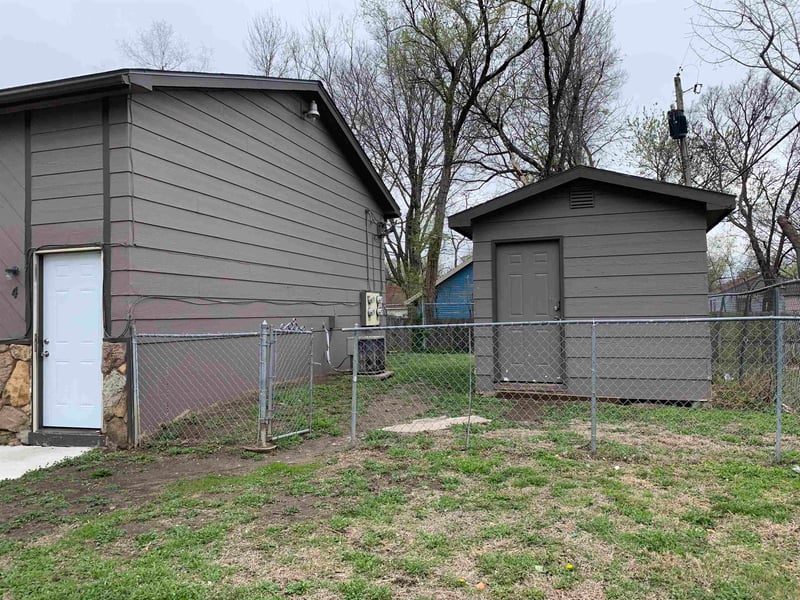 421 N Ash St, Wichita, KS 67214