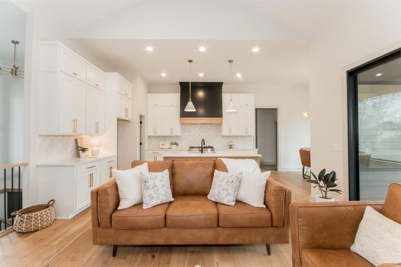323 N Sarah Ct, Derby, KS 67037
