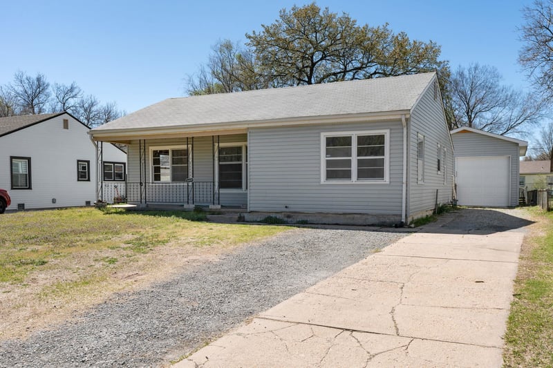 6459 S Sunnyside Rd, Haysville, KS 67217