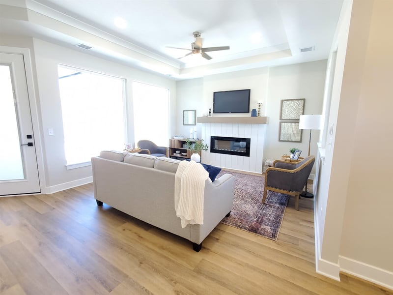 318 Boxthorn Dr, Andover, KS 67002