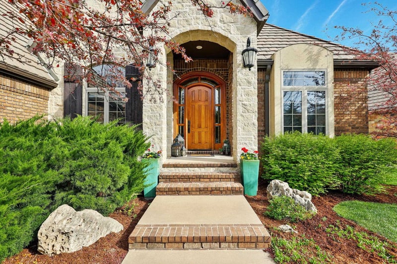 218 E Prairie Point Ct, Andover, KS 67002