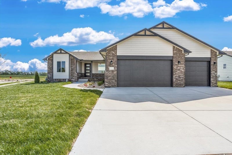 1548 Quince Ct, Andover, KS 67002
