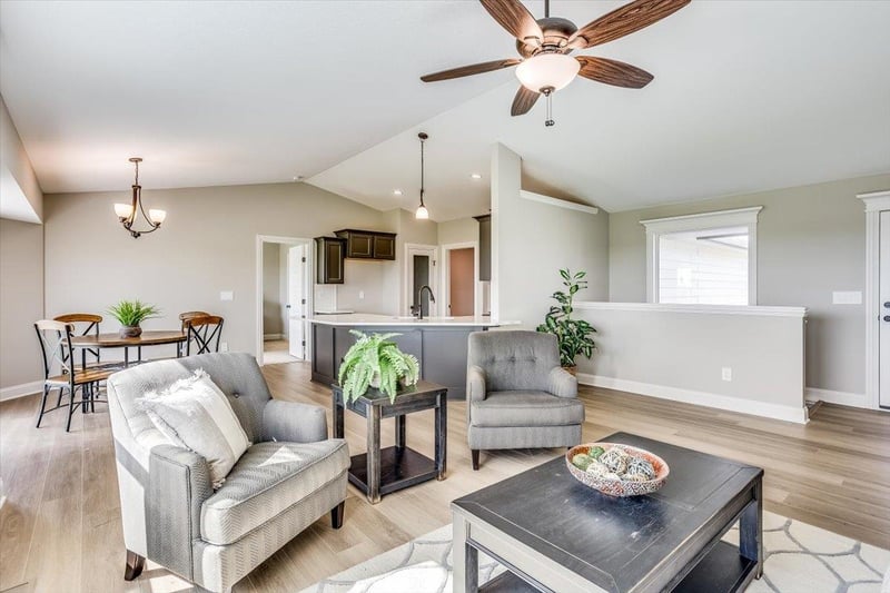 1548 Quince Ct, Andover, KS 67002