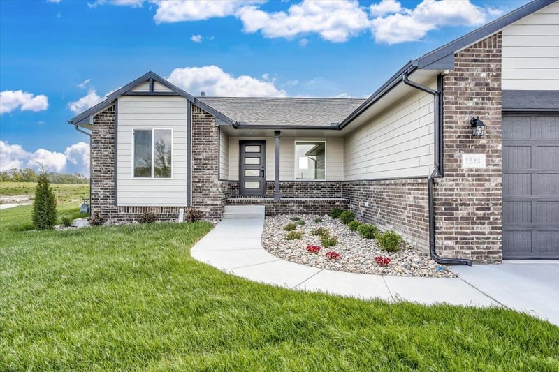 1548 Quince Ct, Andover, KS 67002